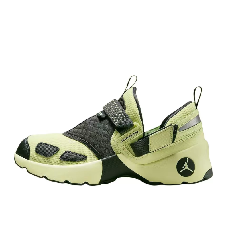 ナイキ エア ジョーダン トランナー LX レディース 滑り - Women'S Shoes Nike Jordan のレビューと価格