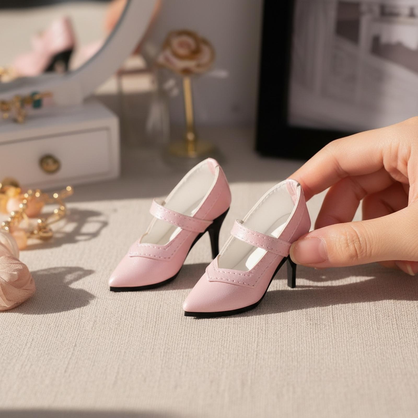 ミニチュアファッションドール用、つま先が尖ったレジン製のフォ - Court Heel Pointed のレビューと価格