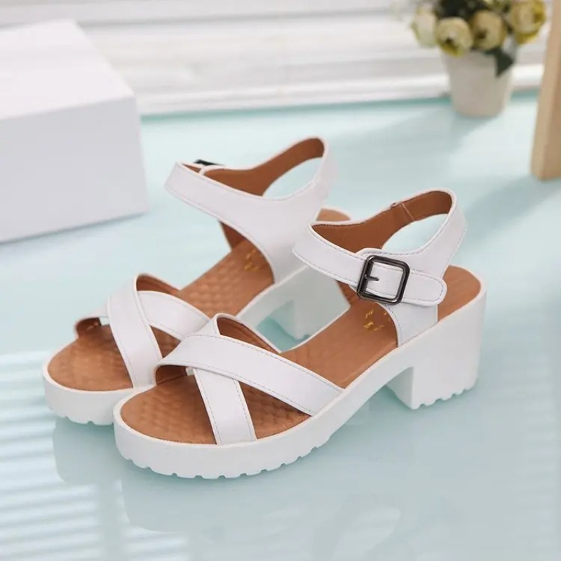 女性大きいサイズアンクルバックルハイヒールサンダルプラットフ - Women'S Shoes Quality のレビューと価格