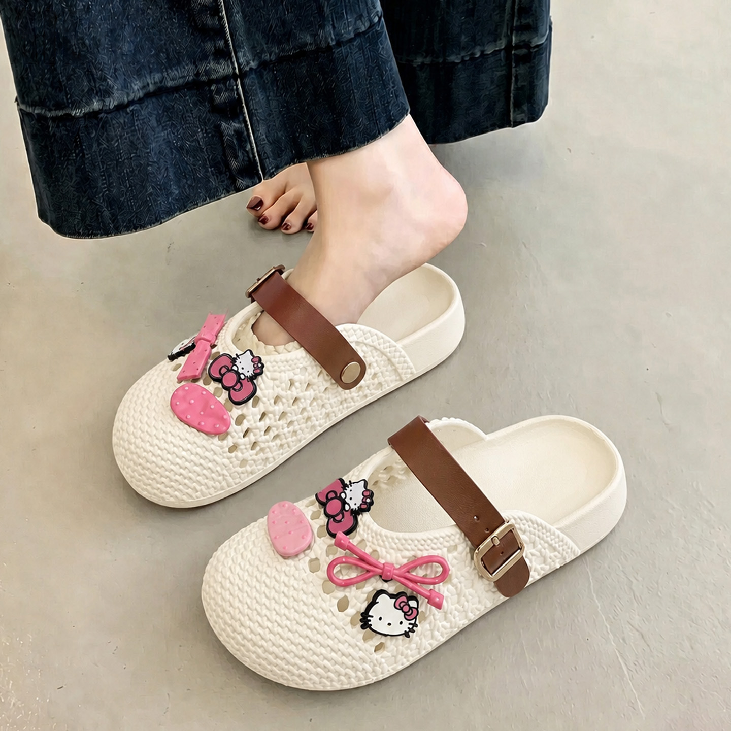 夏用、女性向け、くり抜きデザインの厚底スリッパ。滑り止め加工 - Mule Slip On のレビューと価格