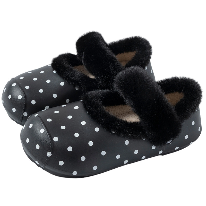 可愛らしい黒地に水玉模様の、ふわふわ素材のクロッグサンダル。 - Women'S Shoes Clogs のレビューと価格